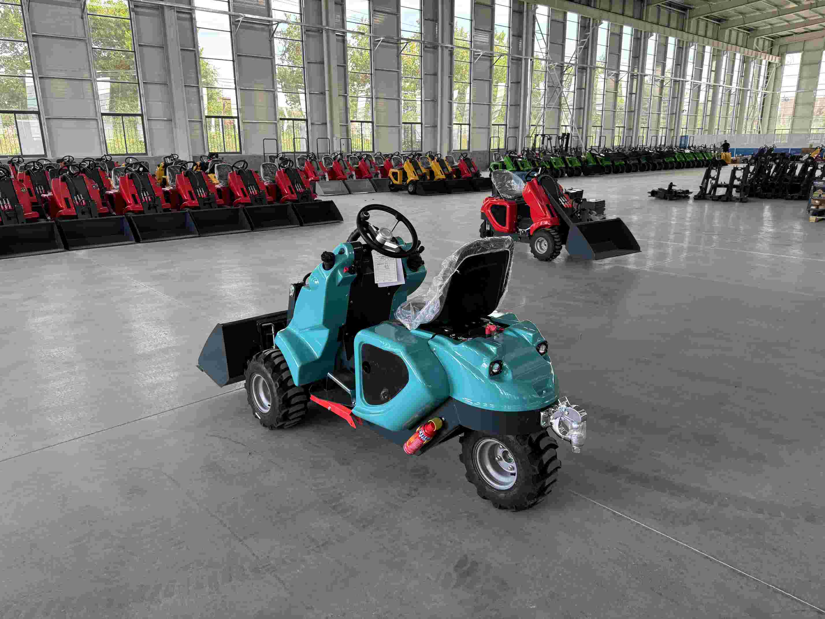 Farming Jobs - Mini Caricatore Articolato in Vendita｜Motore EPA